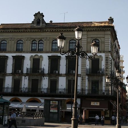Hostal Dalis Sevilla Exterior foto